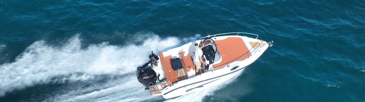 Nireus Ω53 Elegance στη θάλασσα